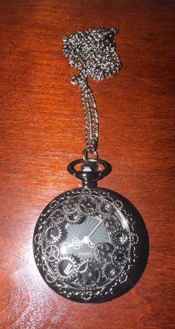 Vintage Black Hollow Gear Quartz Pocket Watch