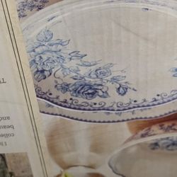 Dinner Plate Set