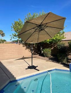 10FT Cantalvier Outdoor Patio Umbrella W/Base *NEW*