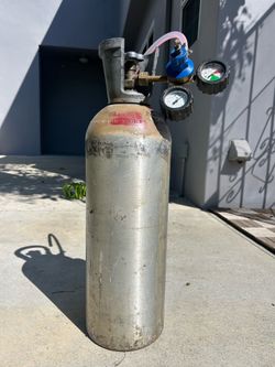 20lb CO2 Tank with Regulator