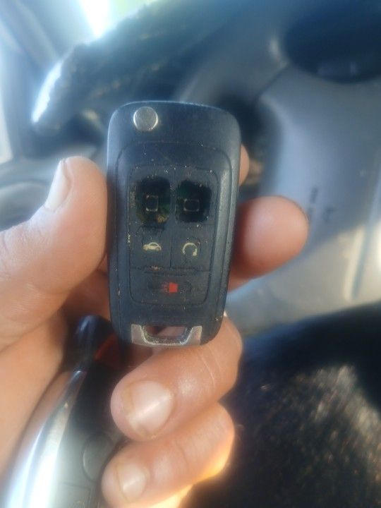 OEM Chevy Keyless Entry Remote Fob 5 Button Flip Key OEM Chevrolet OHT01060512