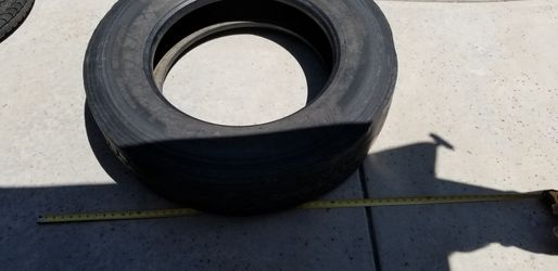 Tractor tire crossfit excercise muscle development weight