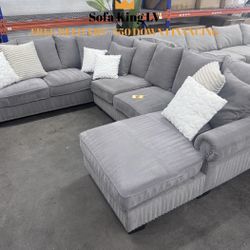 Free Delivery* Like New Gray “U” Shape Sectional Sofa! 