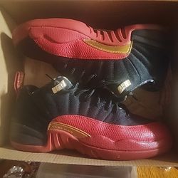 Air Jordan 12 Retro Low SE GS