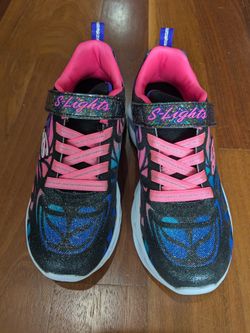 Sneakers size 2
