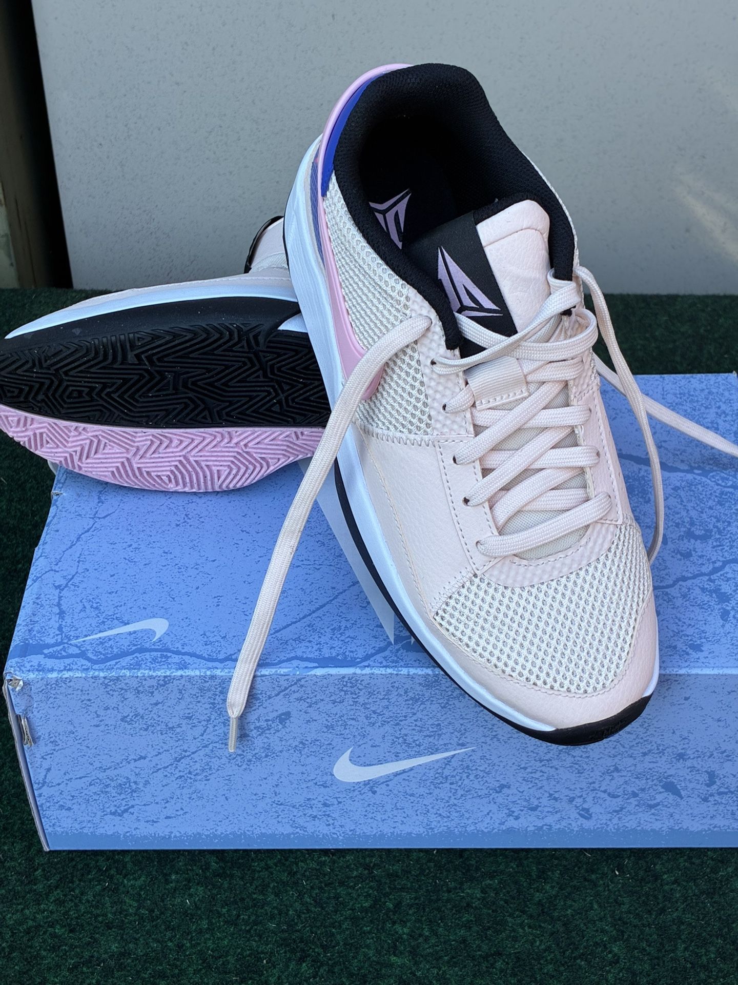 Tenis Nikes Nuevos $65 Medida 7Y