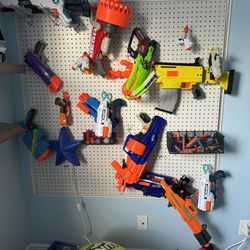 Nerf Gun Bundle +Wall Organizer