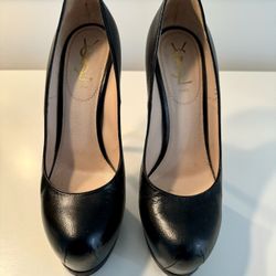 Yves Saint Laurent Platform Pumps 38.5 