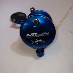 Avet MXL6/4 Two Speed Lever Drag Fishing Reel Right Hand