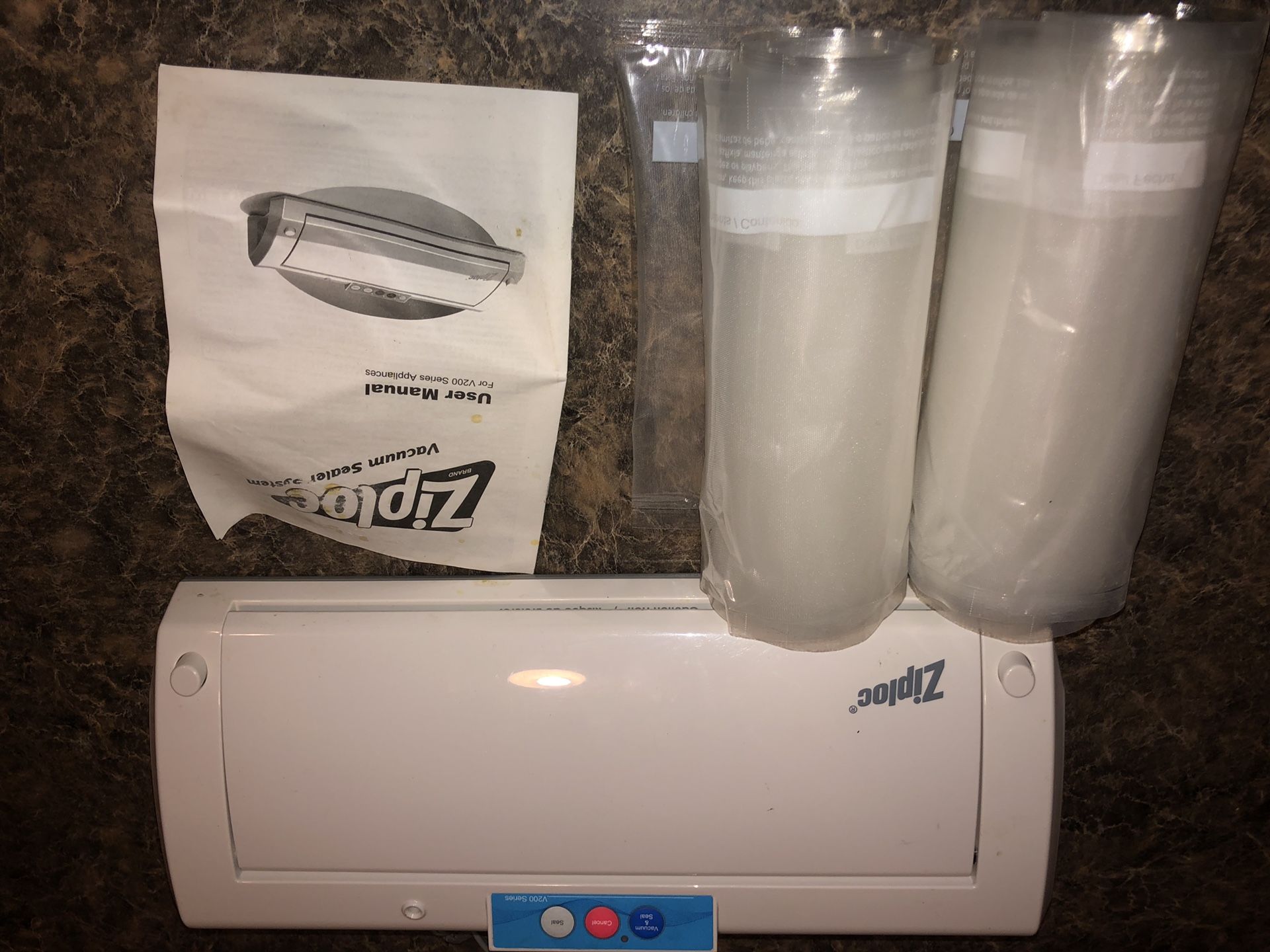Ziploc Vacuum Sealer with Bags