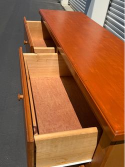 Dresser 6 drawers
