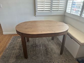 Unique oval table