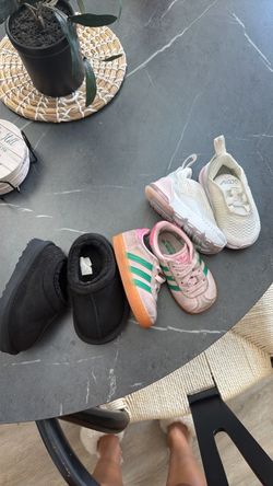Baby shoes