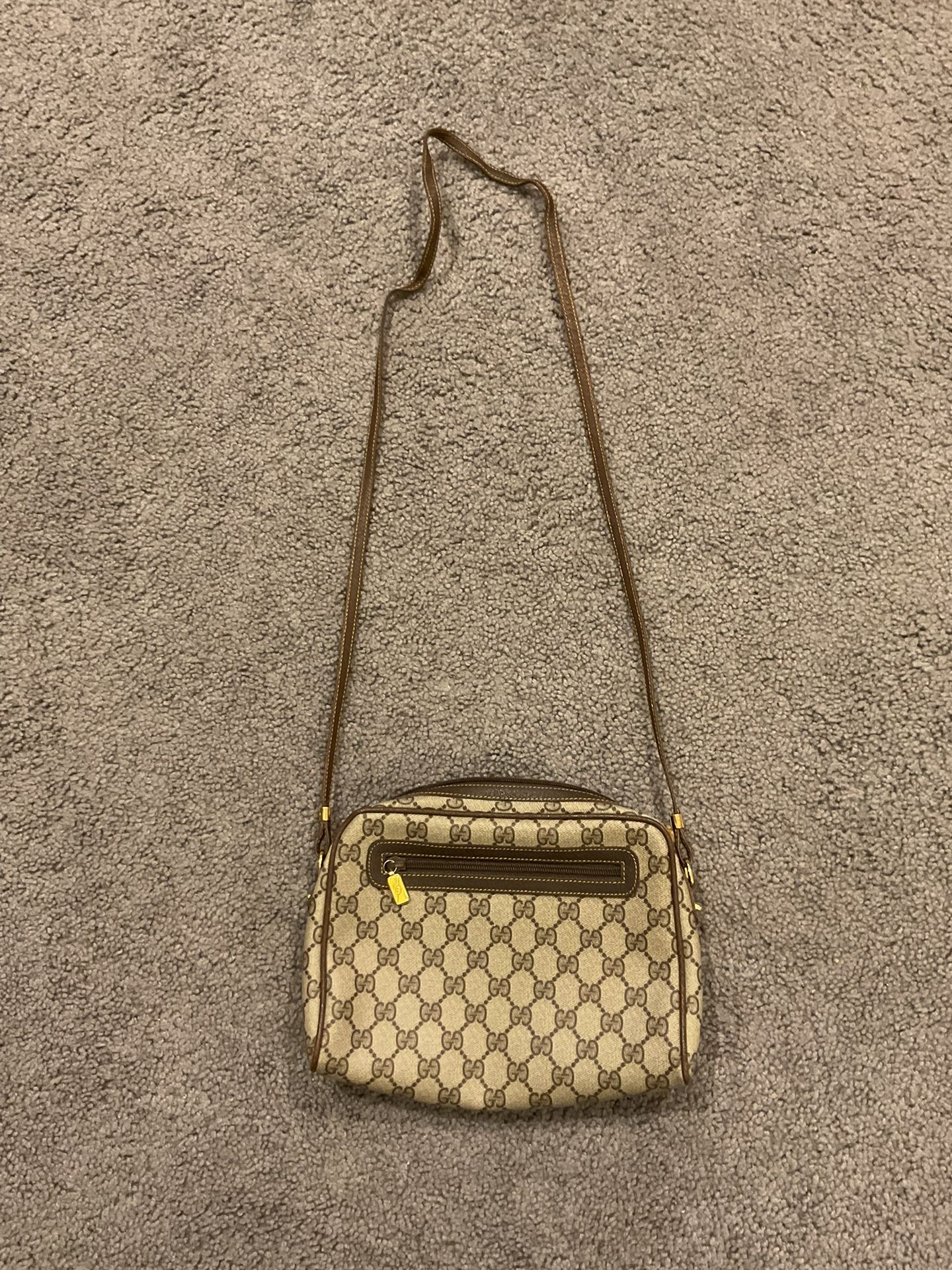 Gucci Vintage 90’s Monogram Brown Leather Crossbody Purse Shoulder Tote Bag  for Sale in Bayport, NY - OfferUp