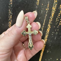 14k CROSS W/ JESÚS CHARM 