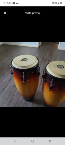 Congas y una bocina