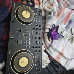 DDJ-REV1