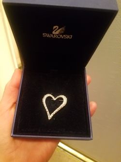 Swarovski Open Heart Crystal Rhodium Plated Brooch Pin 1 1/4"