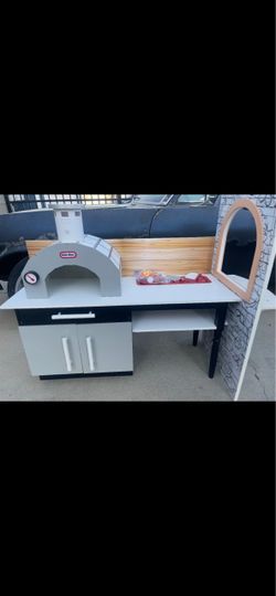 Little Tikes Real Wood Pizza Restaurant Wooden Play Kitchen Cook and Serve