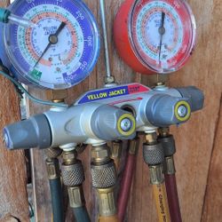 Yellow Jacket 49968 - TITAN Manifold w/Hoses and Ball Valves,