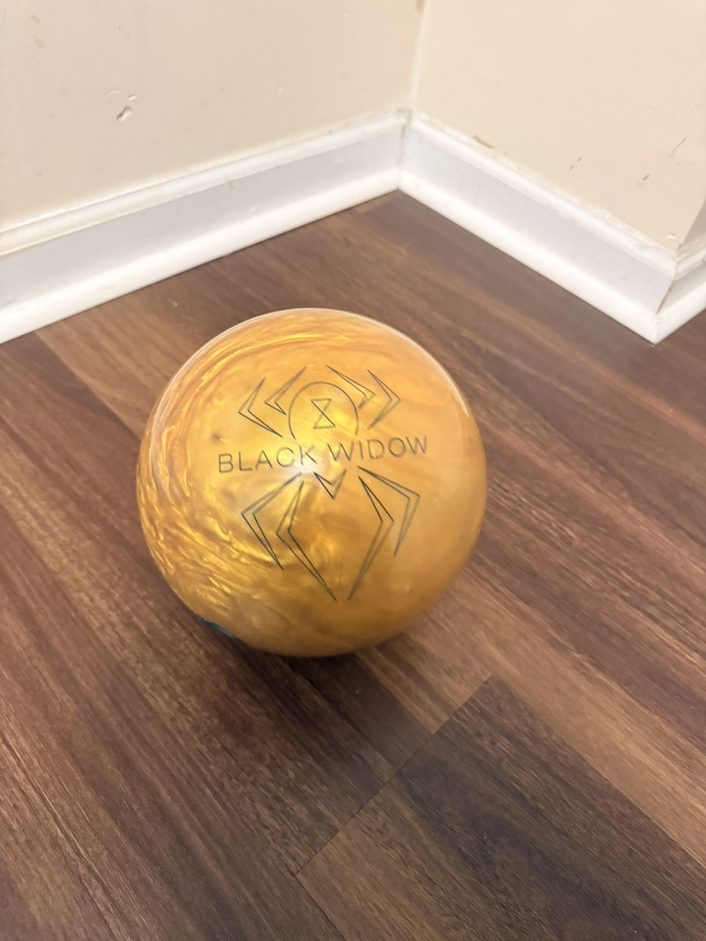 black widow bowling ball 
