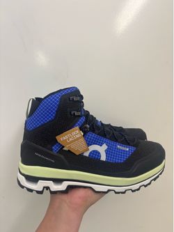 On Cloud Waterproof Hiking Boots Leather/ Rubber Sole Blue/Black US 9.5 women