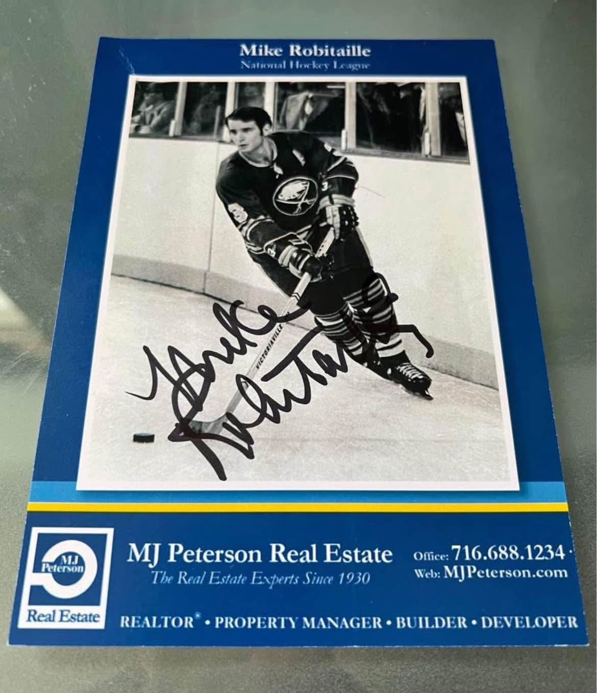 Buffalo Sabres Mike Robitaille Signed Poster Card