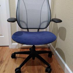 2x Matching Office Chair Usa Made Mesh Micro Suede Aluminum Humanscale Liberty Premium  Free Delivery