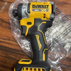 Dewalt DCF860 20 V XR Impact Gun (tool Only)