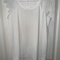 Brand New Women’s Size Medium Top