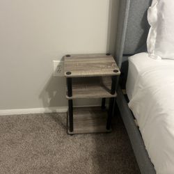 2 End Tables With 3 Tiers