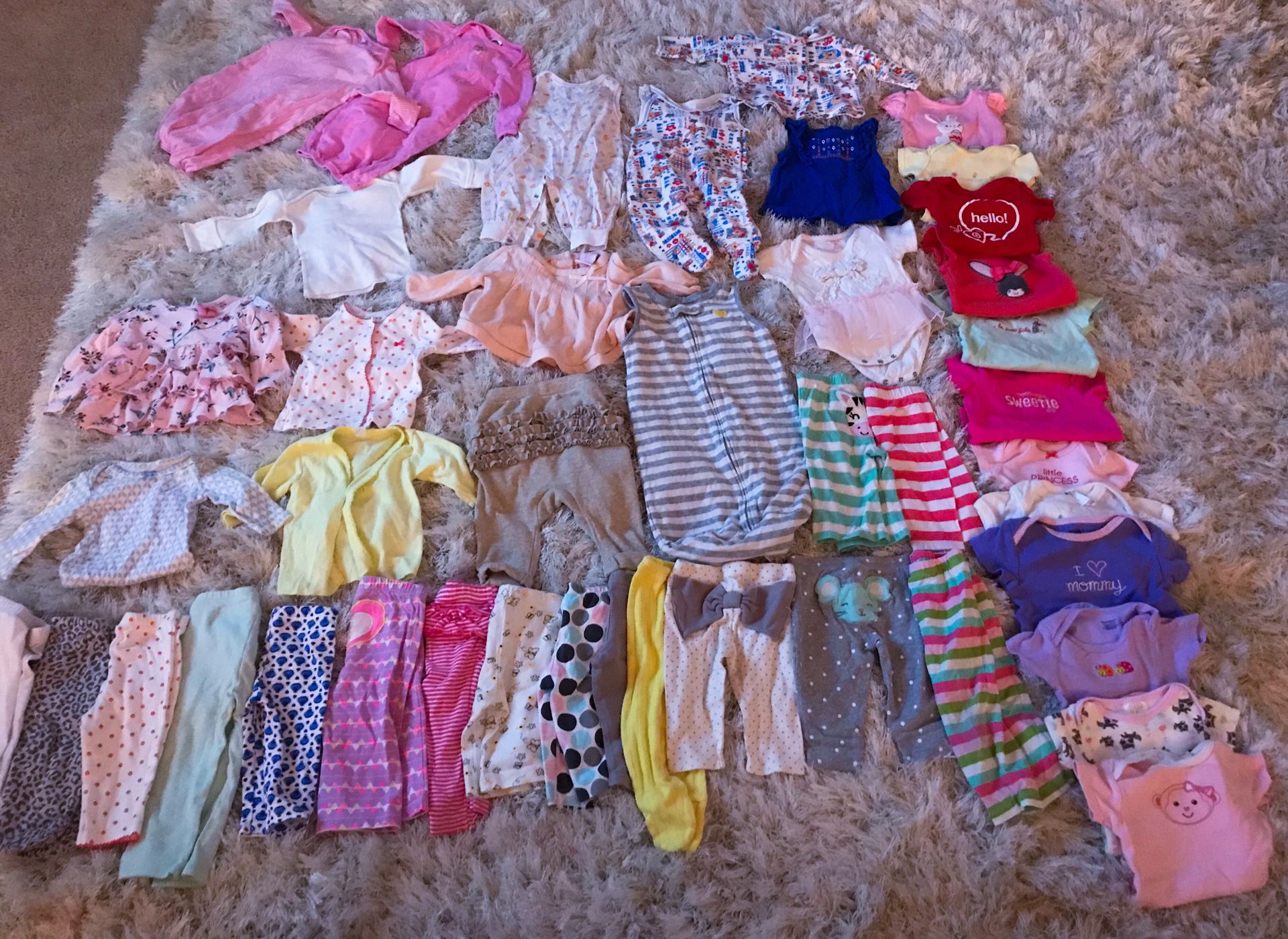 47 pieces 3 to 6 months old clothes