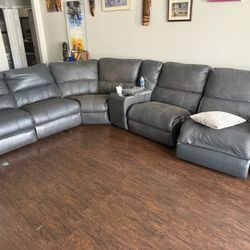 Couch sectional 