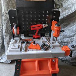 Black & Decker Toy Workbench w/Tools