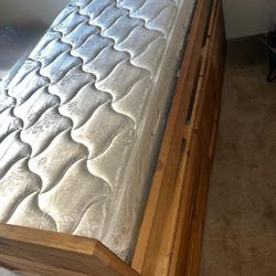 Free  Twin Bed Set