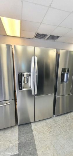 LG Side‑by‑Side Fridge – Stainless w/ Ice & Water Dispenser