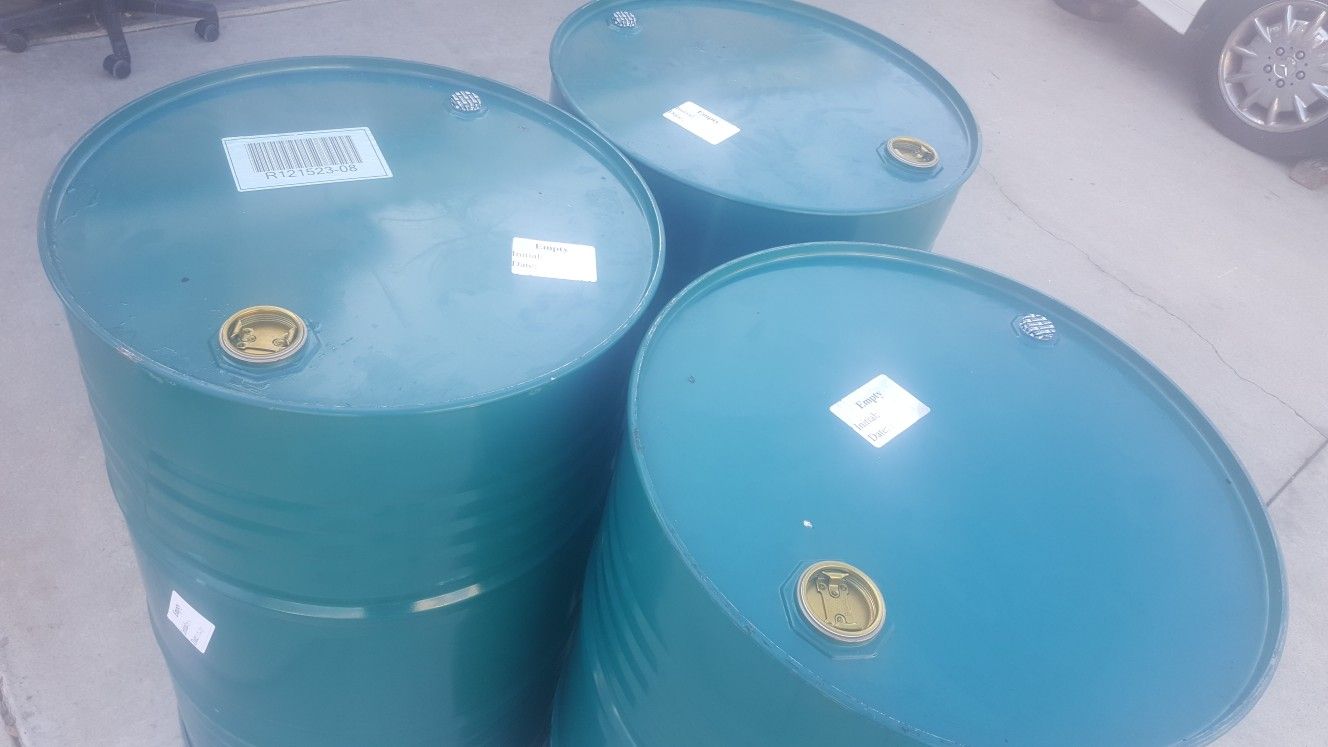 55 Gallon Metal Drums Close Top 20 Each for Sale in Riverside, CA