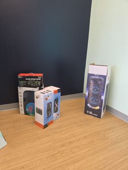 Speakers with bluetooth and mic