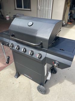 Char-Griller 5 Burner Propane Gas Grill