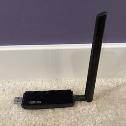 ASUS 802.11a/b/g/n Wireless-AC1300 USB 3.0 Wi-Fi Network Adapter