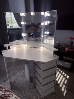 White Corner Vanity Table with Lighted Mirror