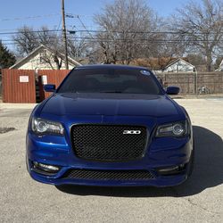 🎀 2019 Chrysler 300