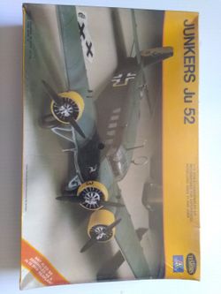 Junkers Ju 52 model kit