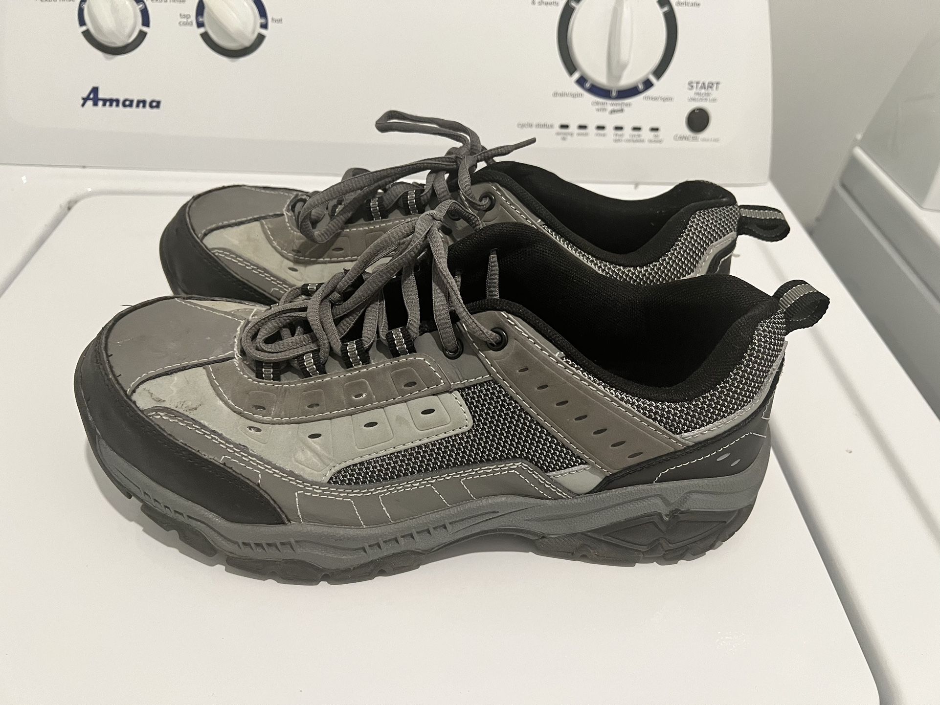 STEEL TOE WORK SNEAKERS SIZE 12 GENTLY WORN