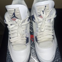 Jordan 4 Midnight Navy Size 10