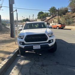 2016 SR Tacoma