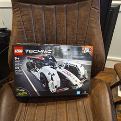 Lego TECHNIC Pull Back Formula E