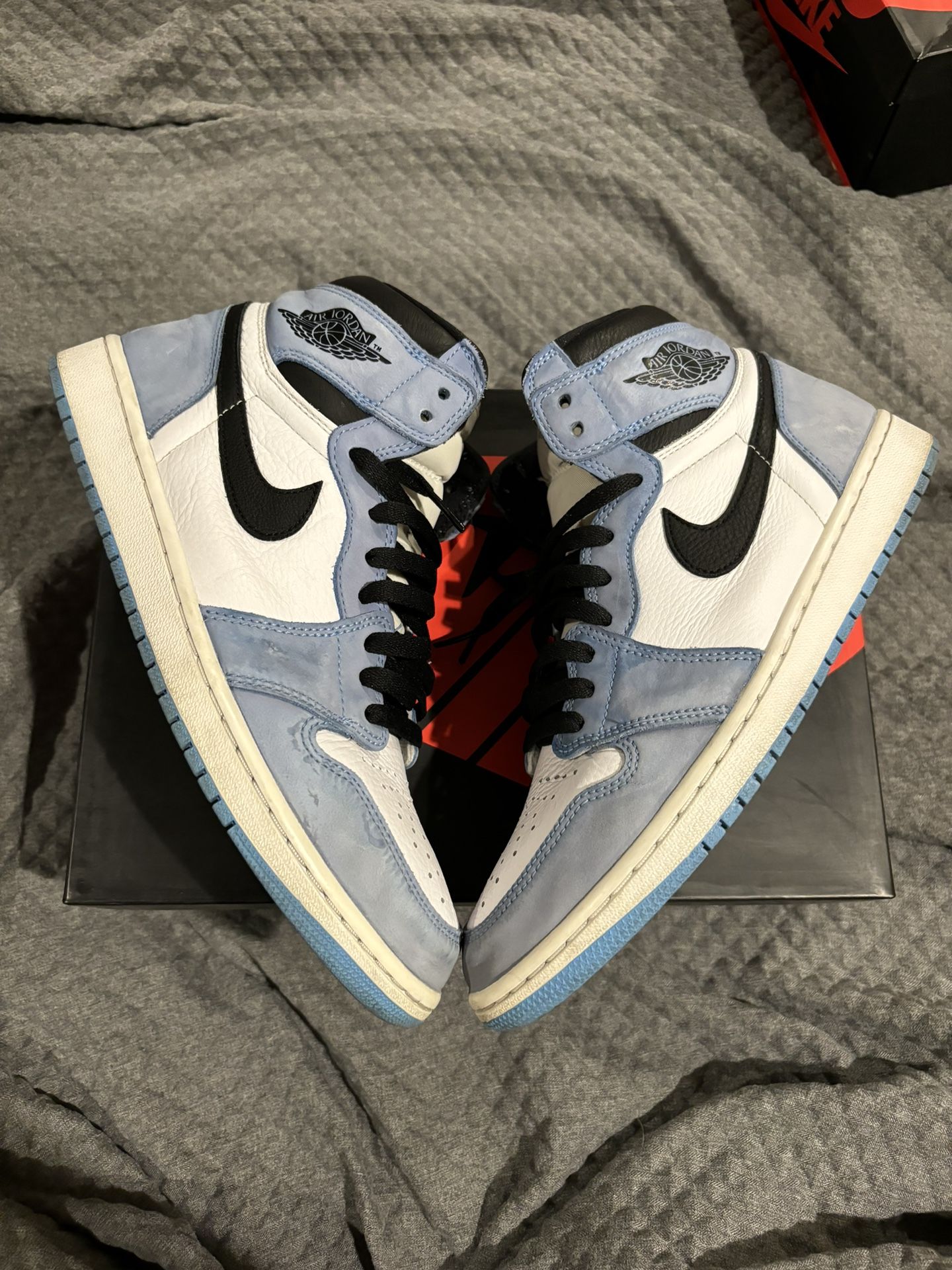 Jordan 1 University Blue Size 10.5