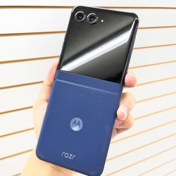 Moto Razr 2025 Unlocked 