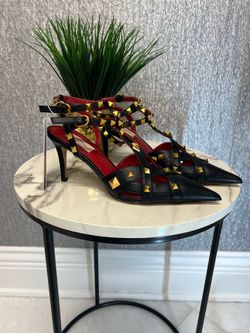Valentino heels size 7-7.5
